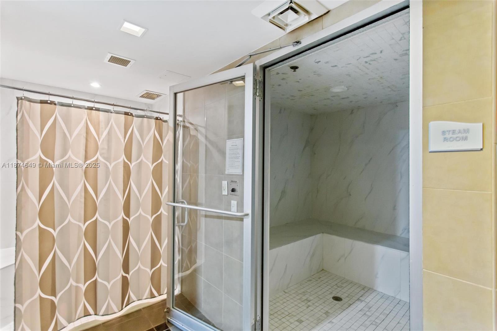 60 SW 13th St # 4413