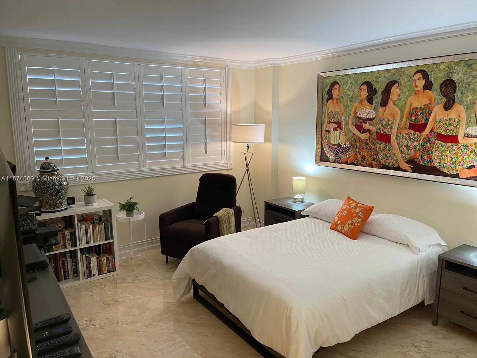 177 Ocean Lane Dr # 212