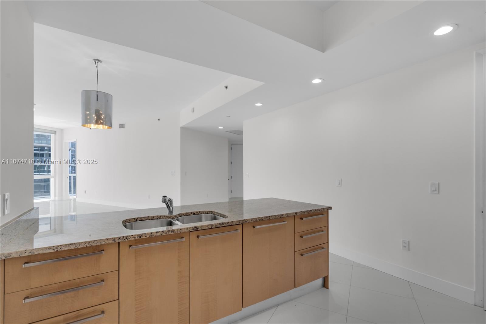 15811 Collins Ave # 2407