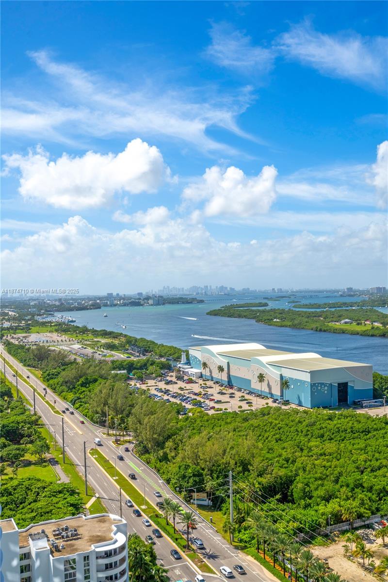 15811 Collins Ave # 2407