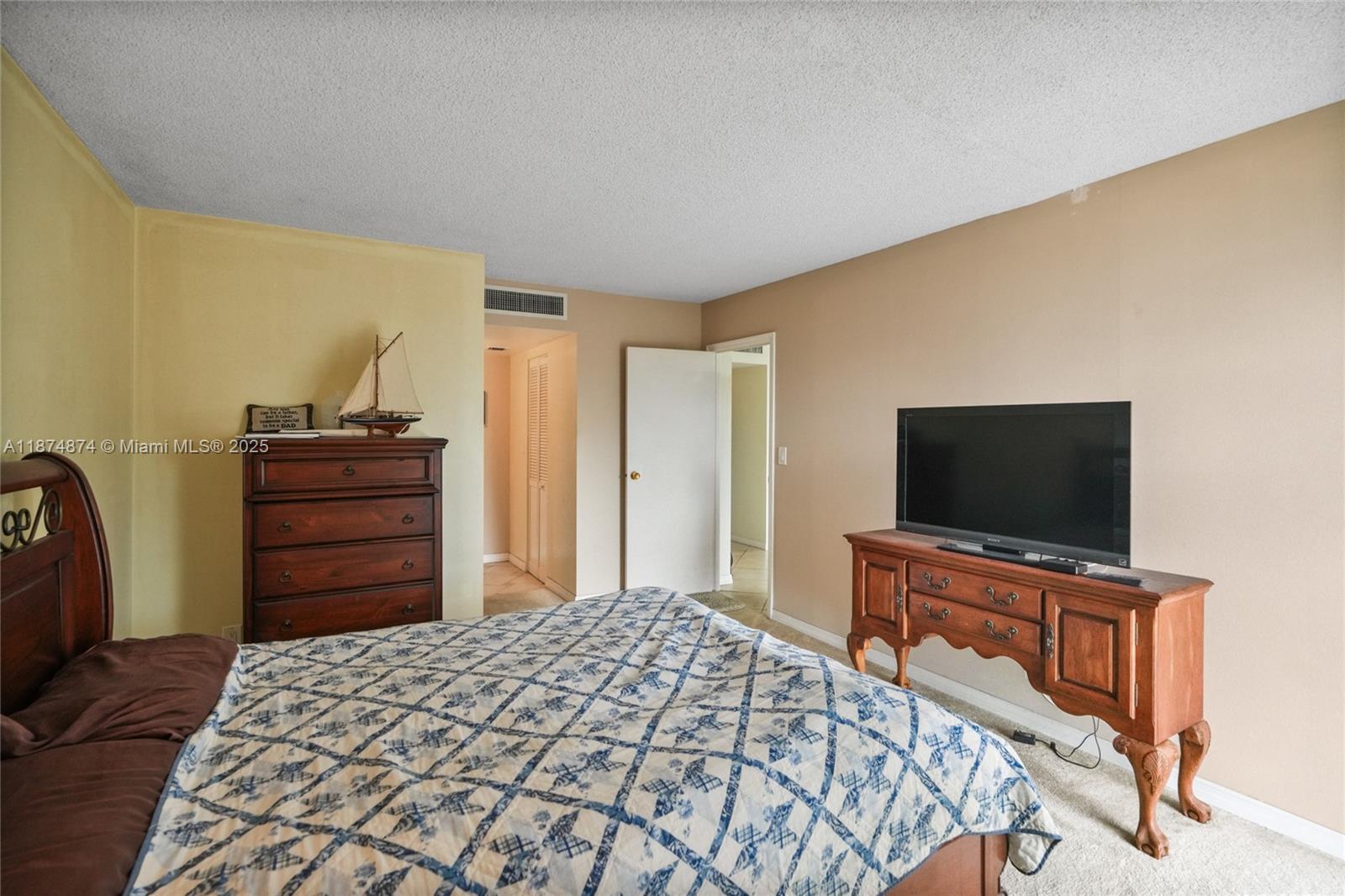 20400 W Country Club Dr # 416