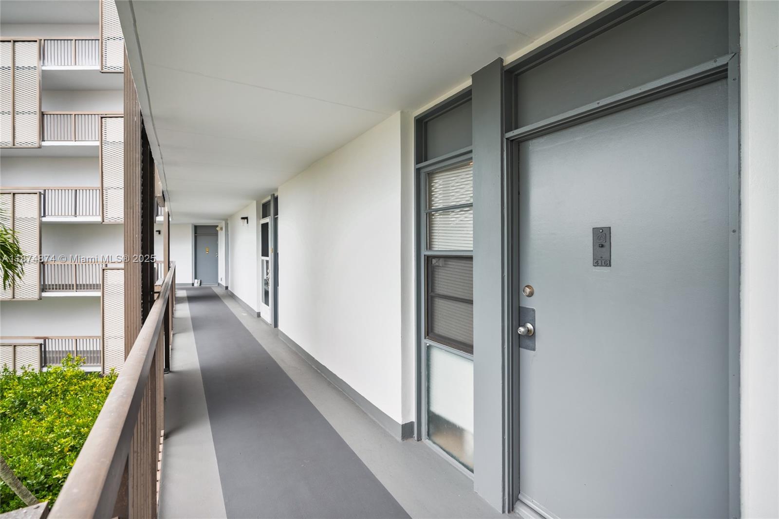 20400 W Country Club Dr # 416