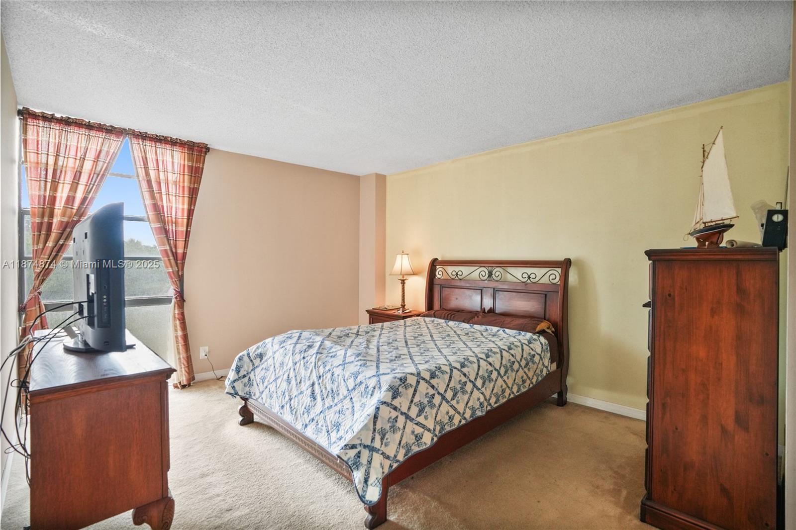 20400 W Country Club Dr # 416