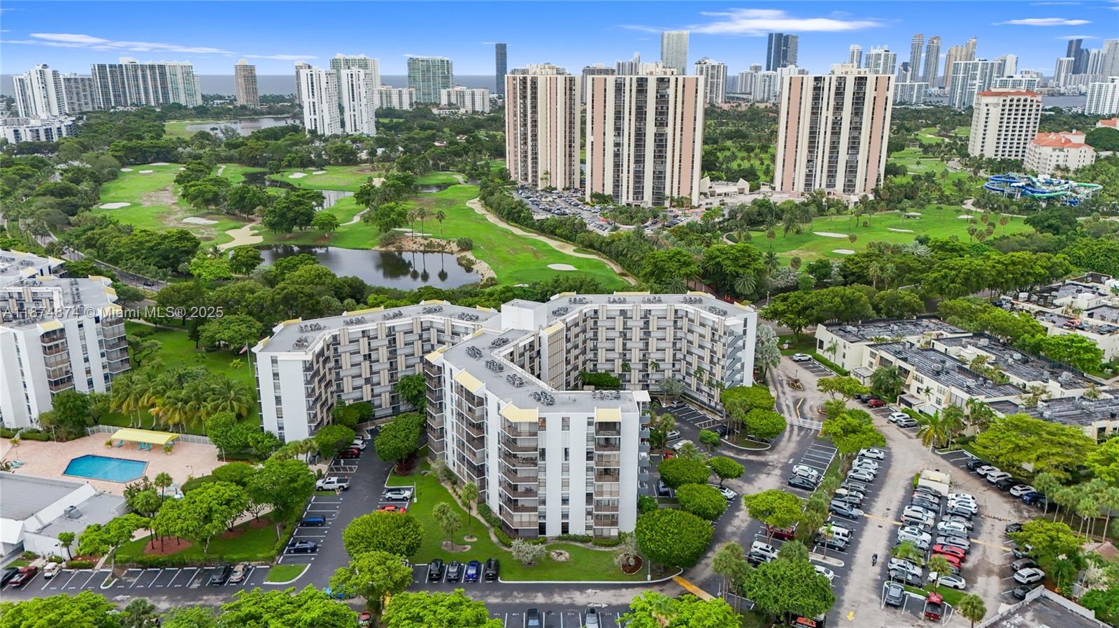 20400 W Country Club Dr # 416