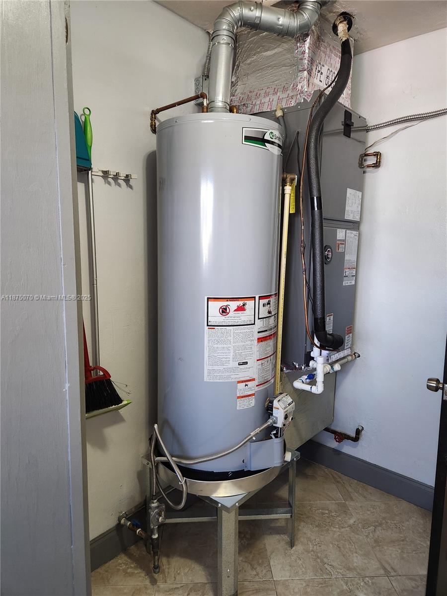 10990 SW 57th St # 10990