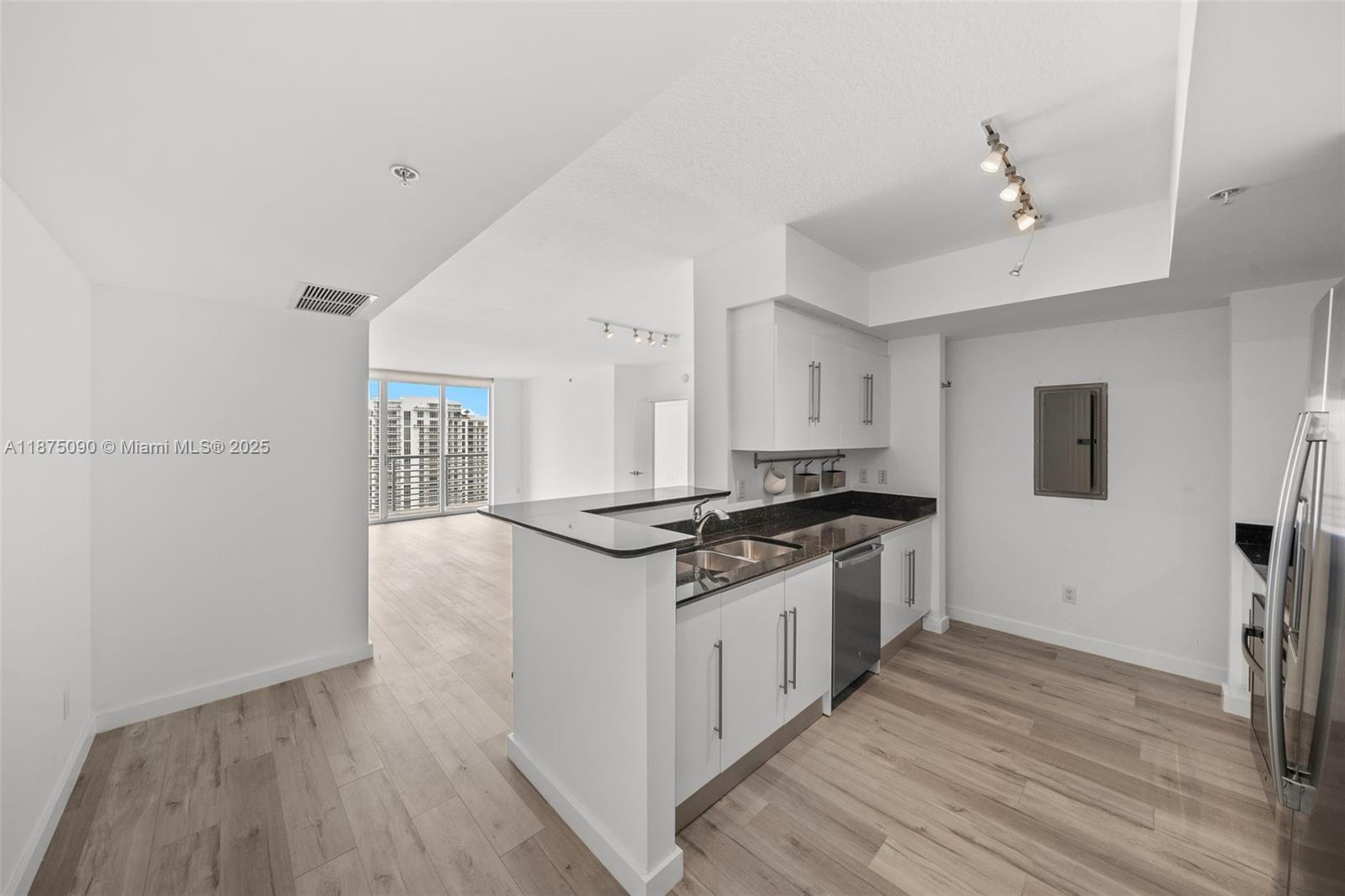 325 S Biscayne Blvd # 3819