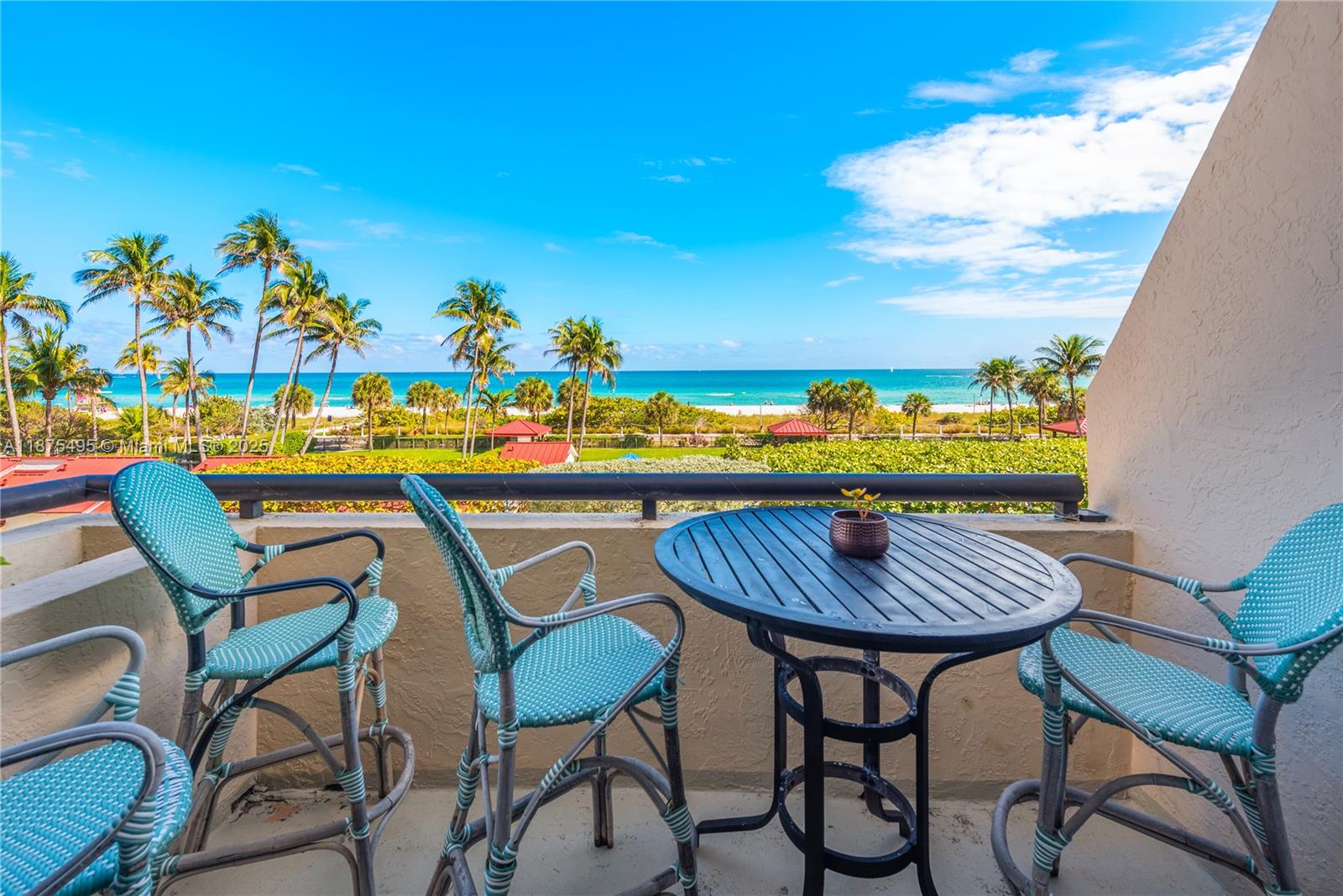 2555 Collins Ave # 403