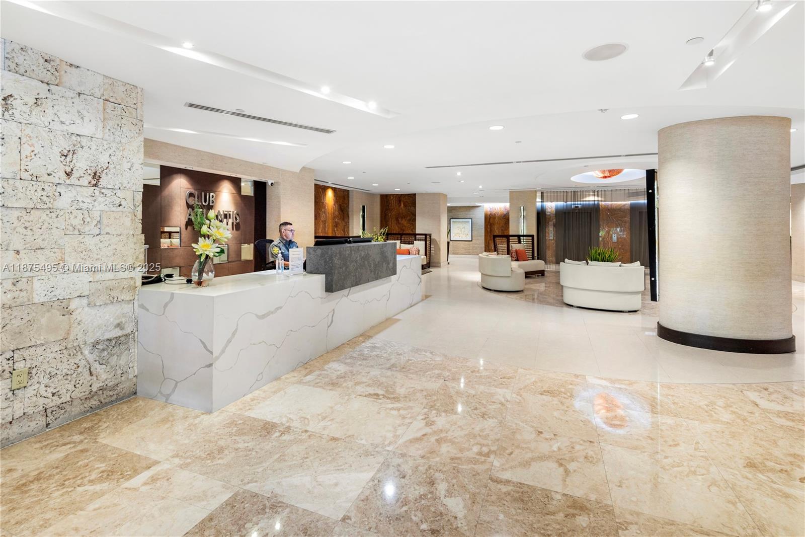 2555 Collins Ave # 403