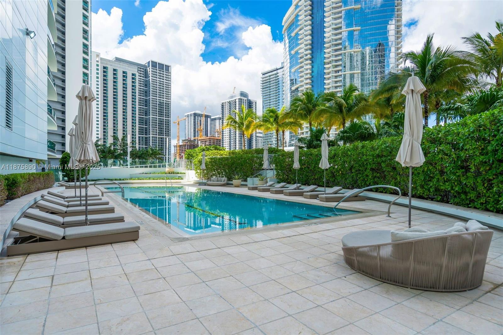900 Biscayne Blvd # 1707