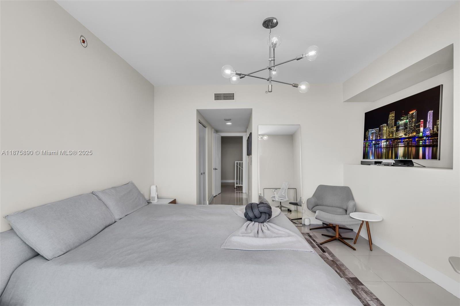 900 Biscayne Blvd # 1707