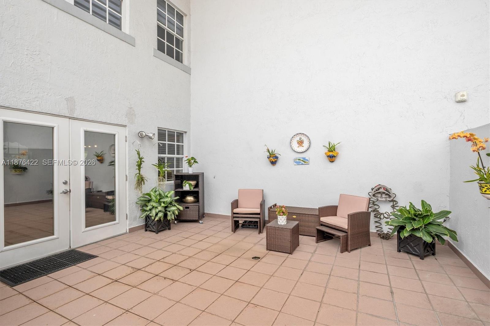 49 Majorca Ave # 203