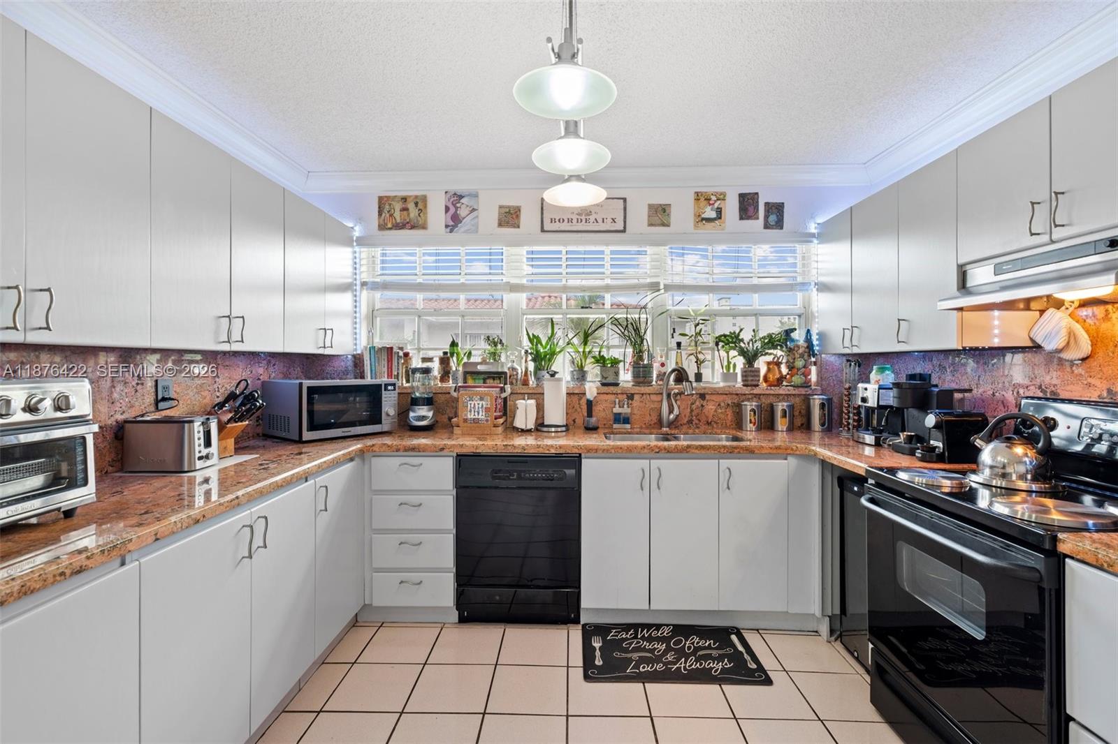 49 Majorca Ave # 203