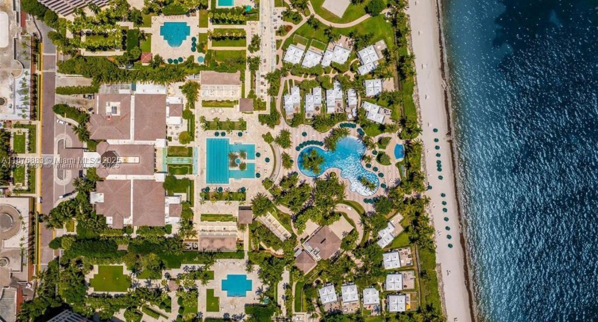 781 Crandon Blvd # 106