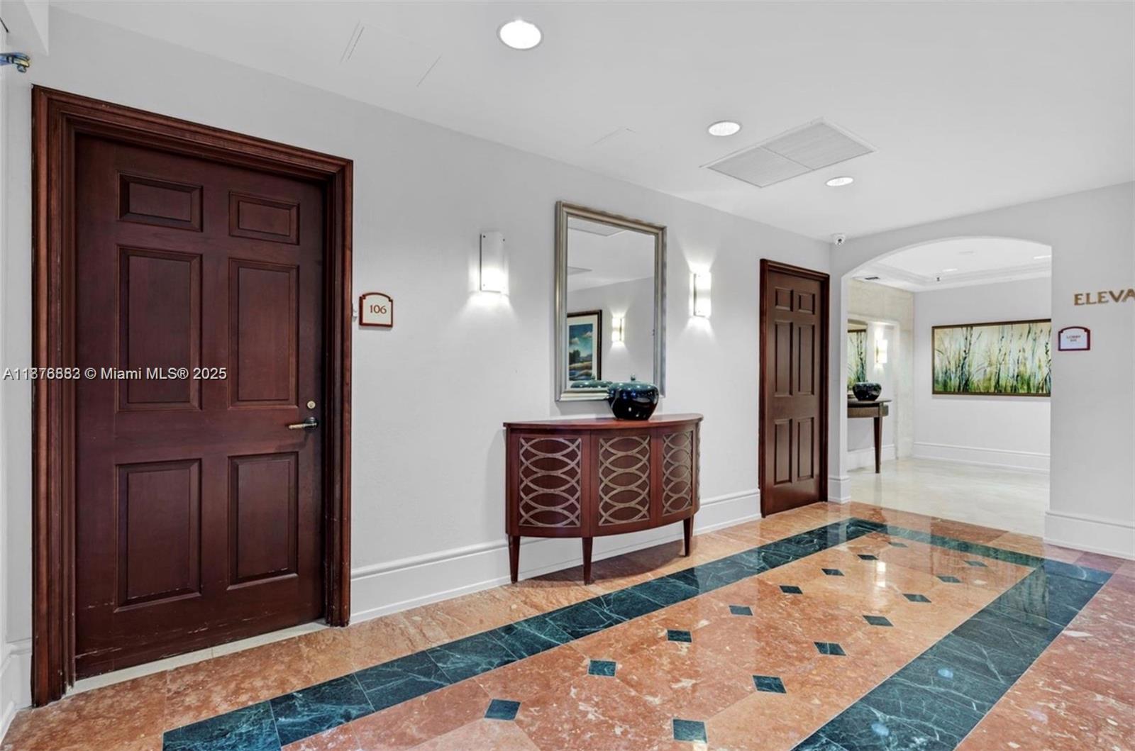 781 Crandon Blvd # 106