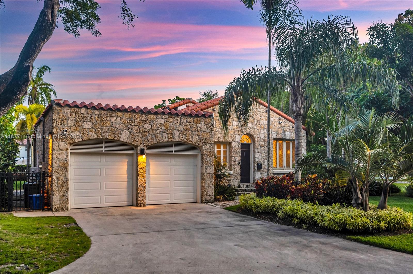 3903 Granada Blvd