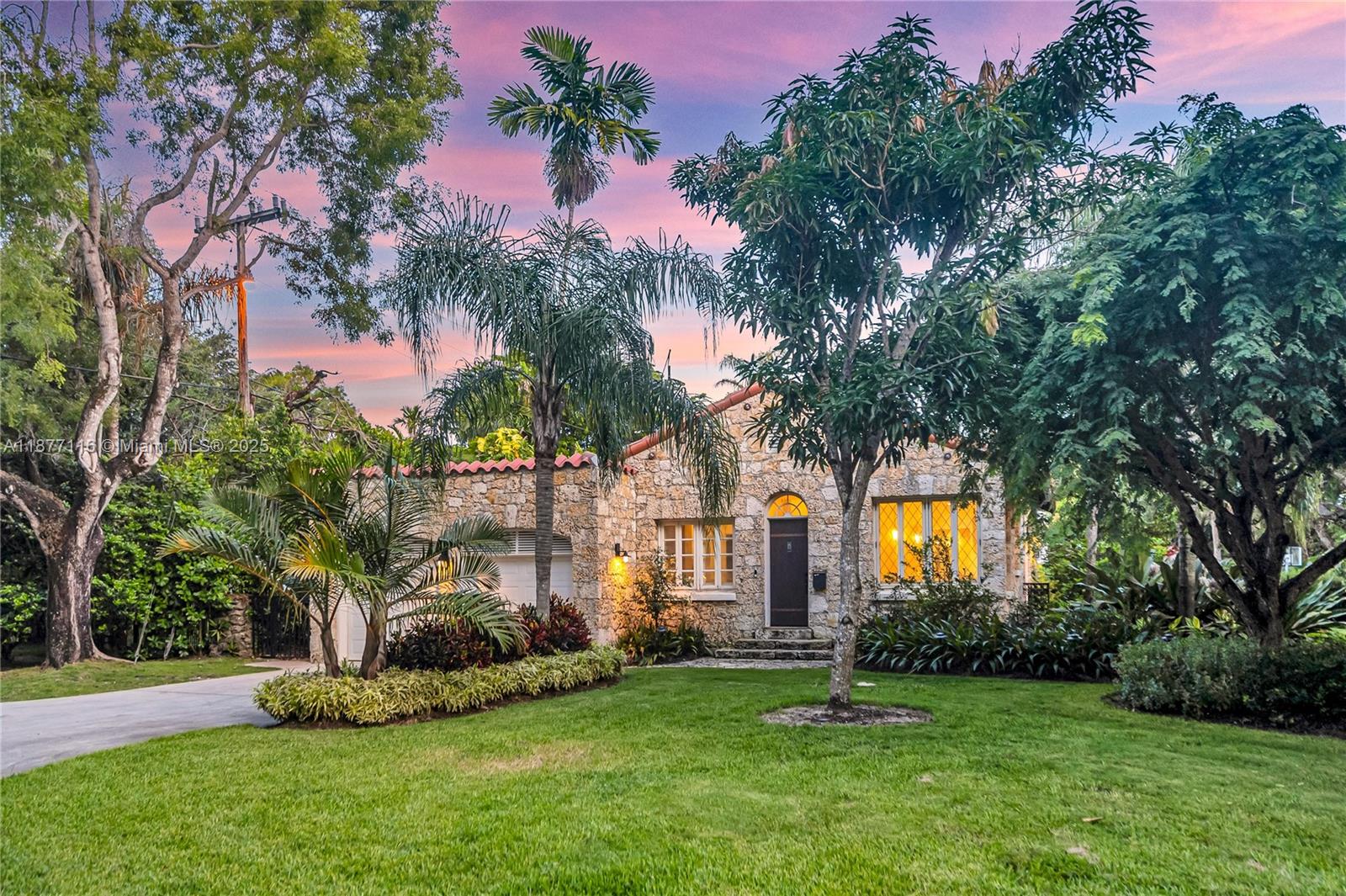 3903 Granada Blvd