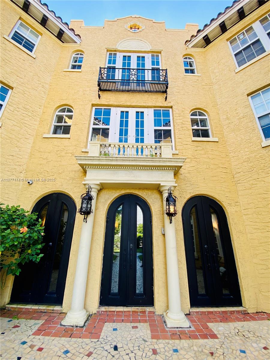 3224 Biscayne Blvd # C3