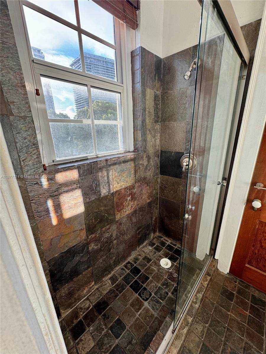 3224 Biscayne Blvd # C3