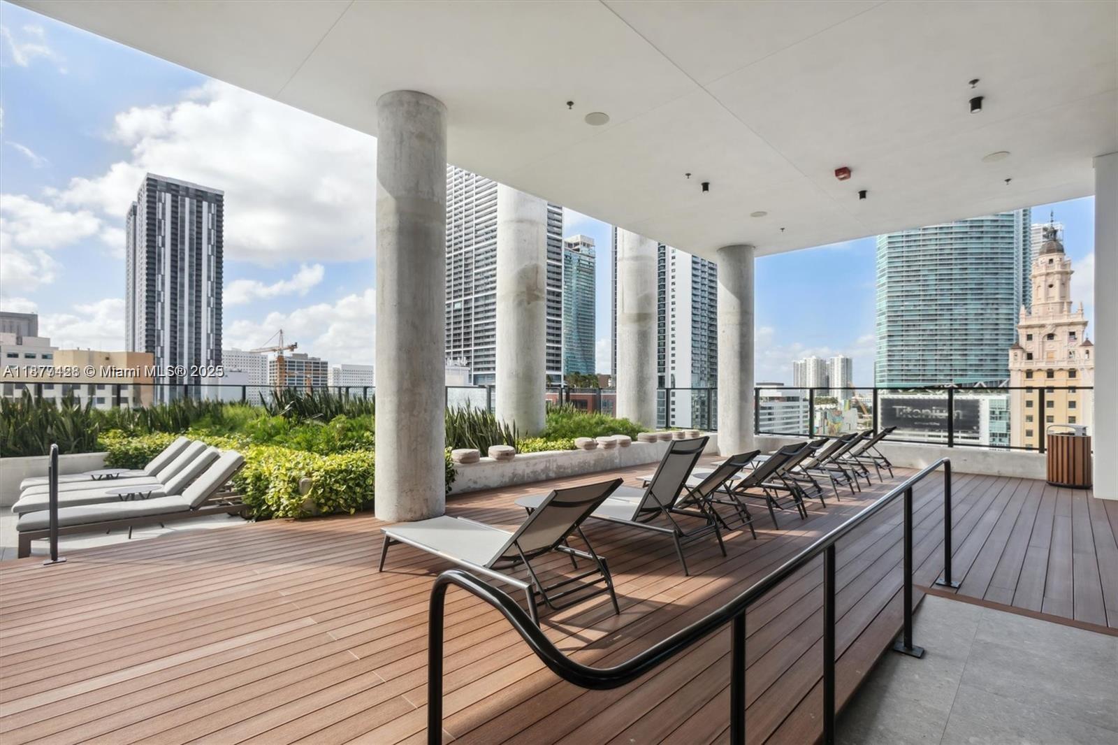 398 NE 5th St # 2316