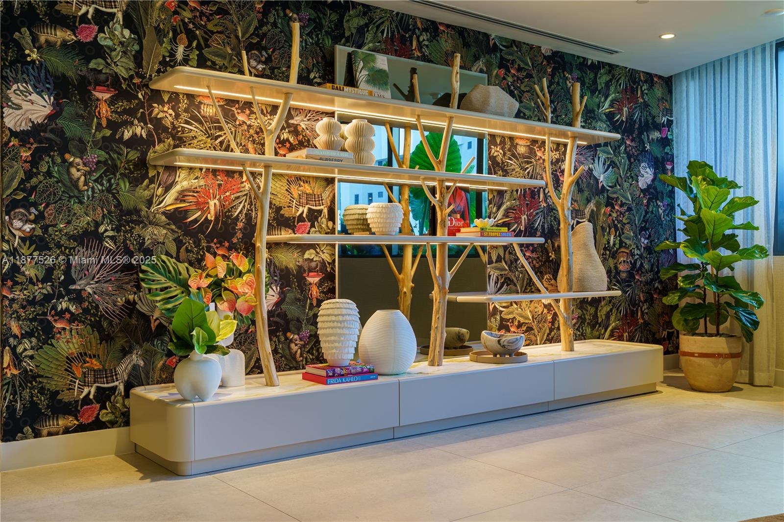 700 NE 24th st. # 1402