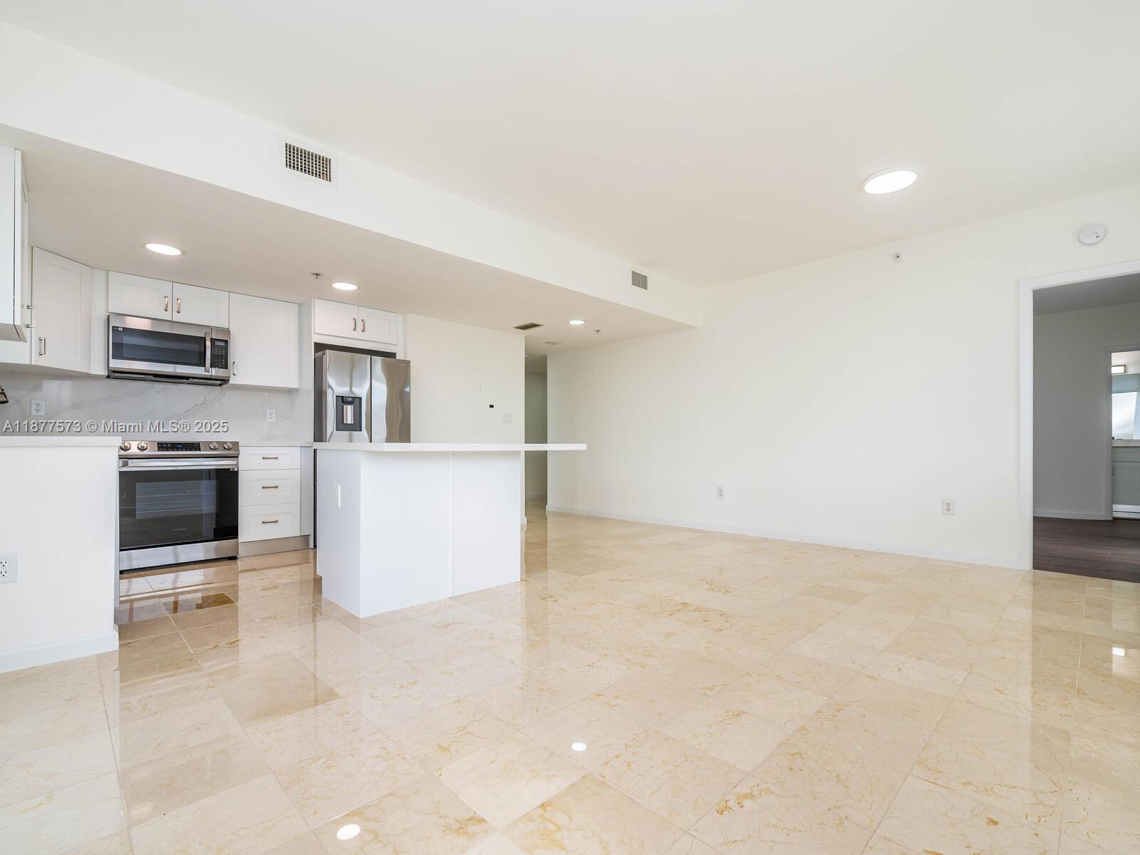 1402 Brickell Bay Dr # 1203