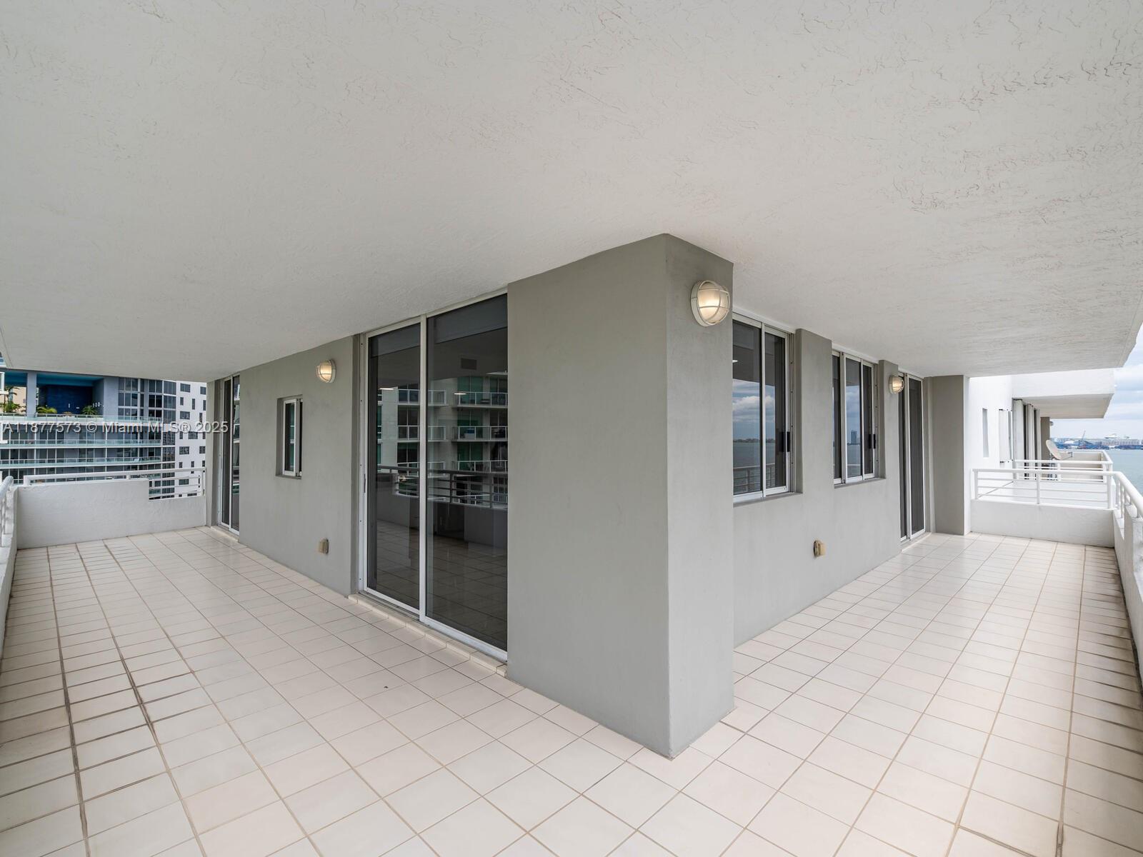 1402 Brickell Bay Dr # 1203