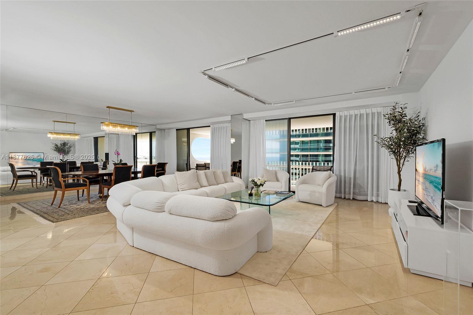 10205 Collins Ave # 807