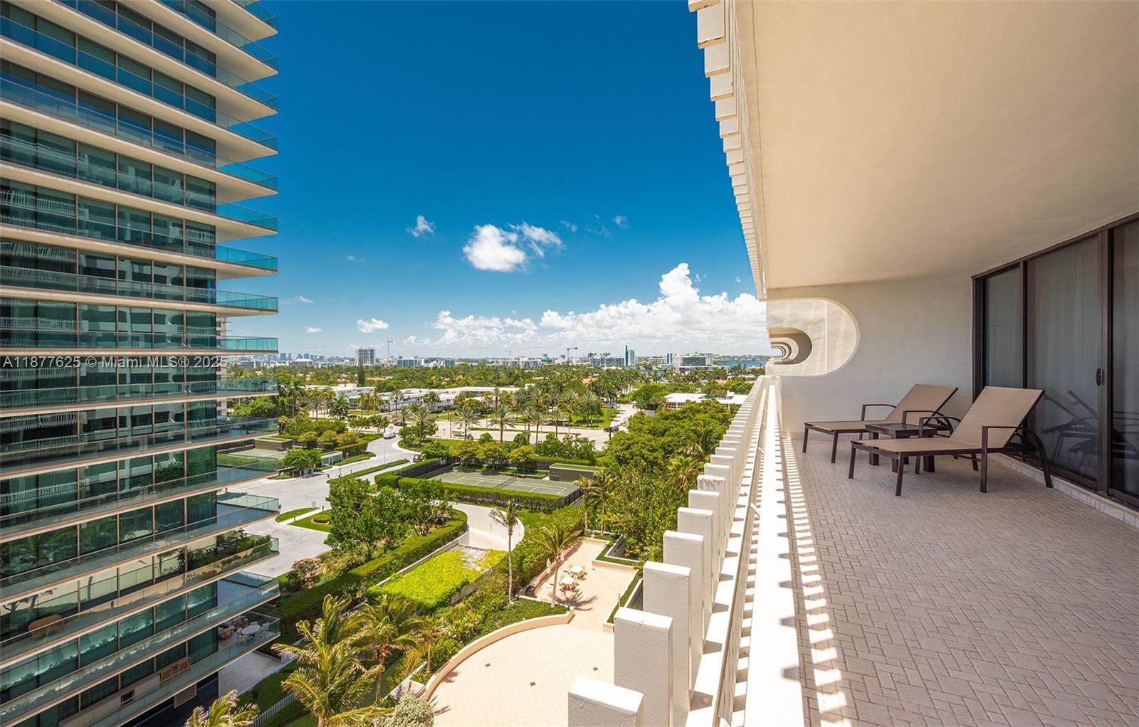 10205 Collins Ave # 807