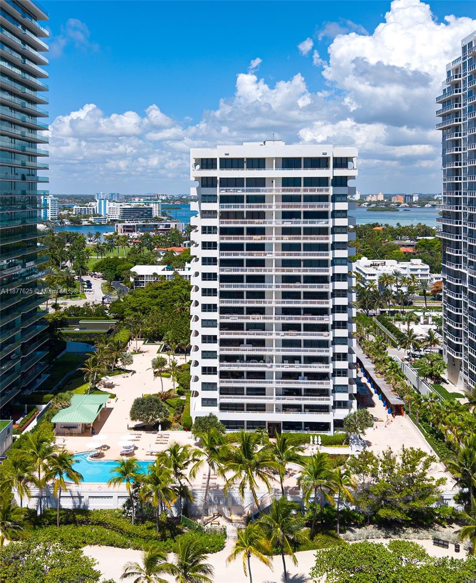 10205 Collins Ave # 807