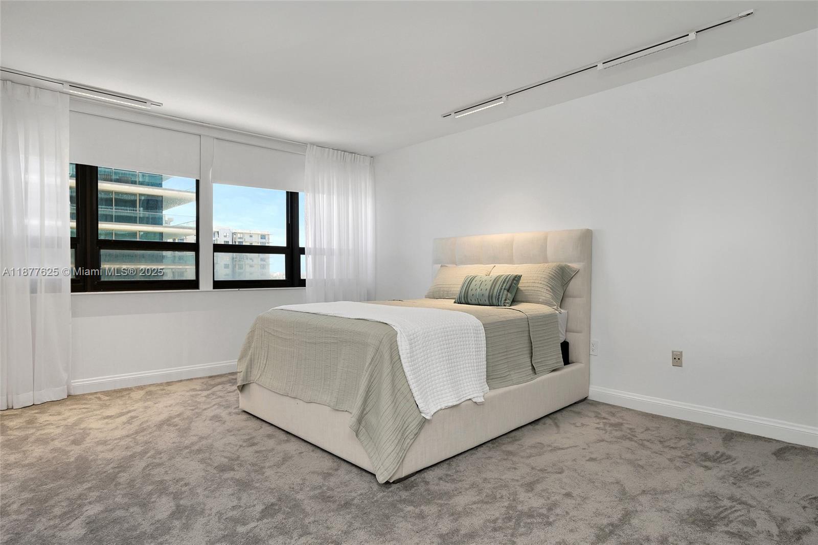 10205 Collins Ave # 807