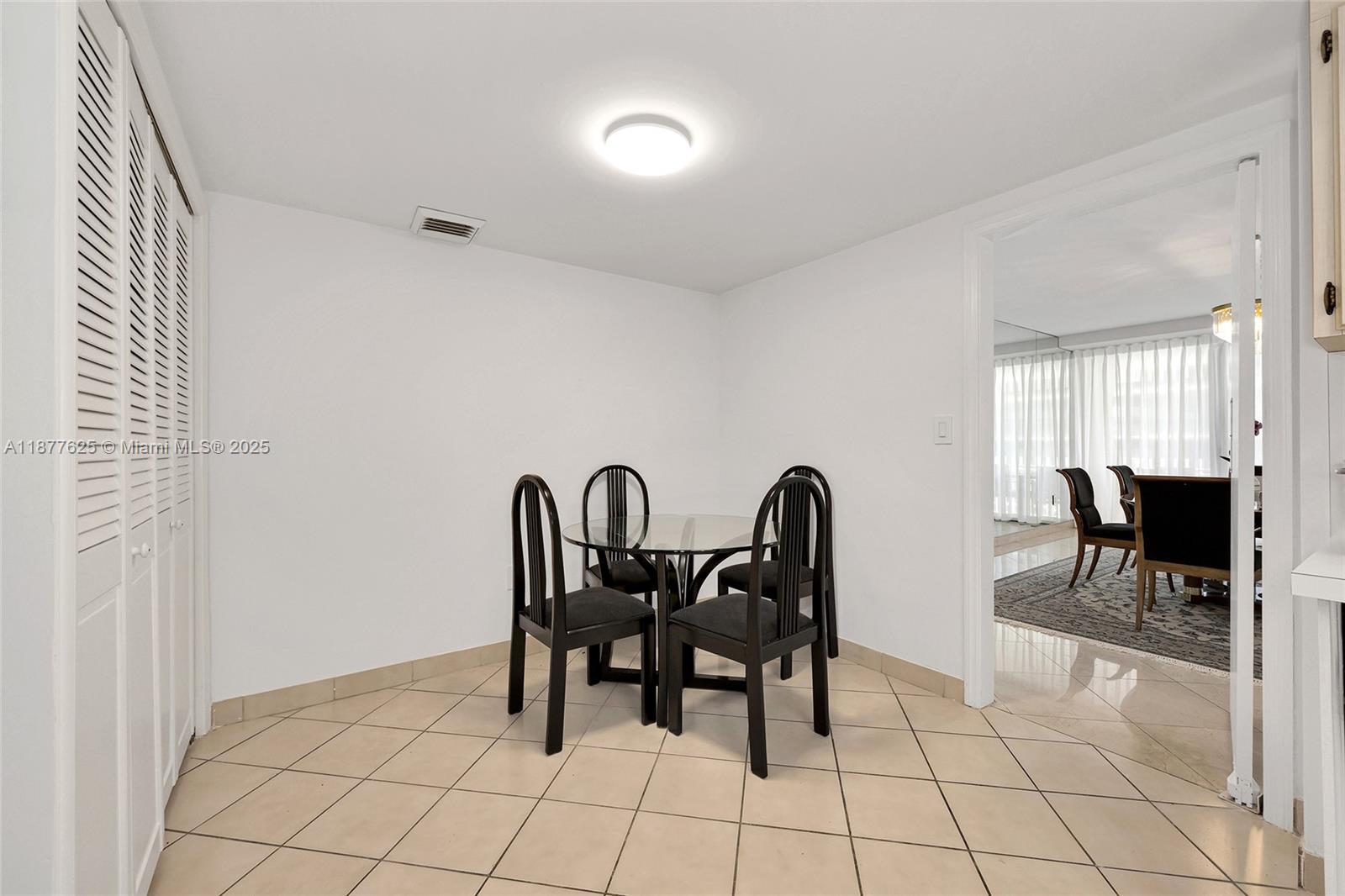 10205 Collins Ave # 807