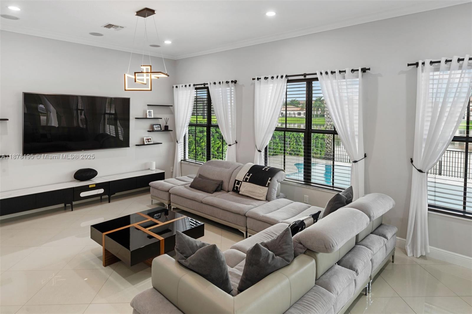 3679 NW 82nd Ter