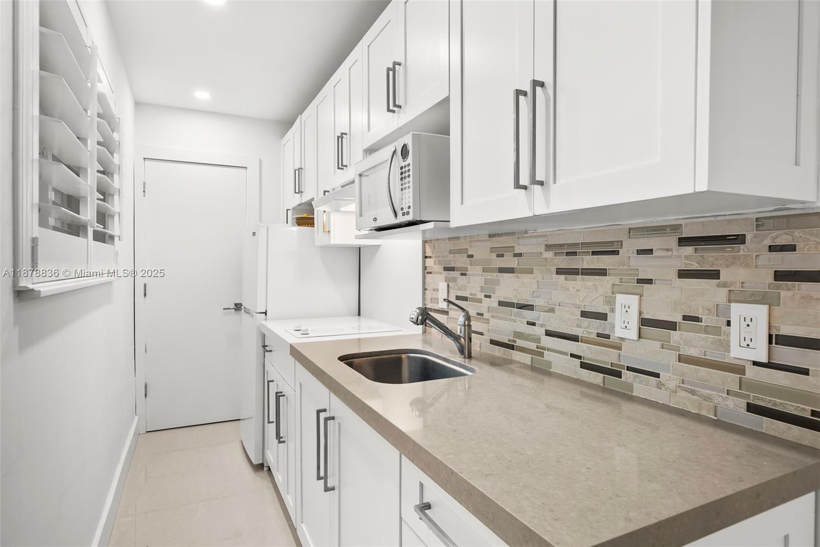865 W 47th St
