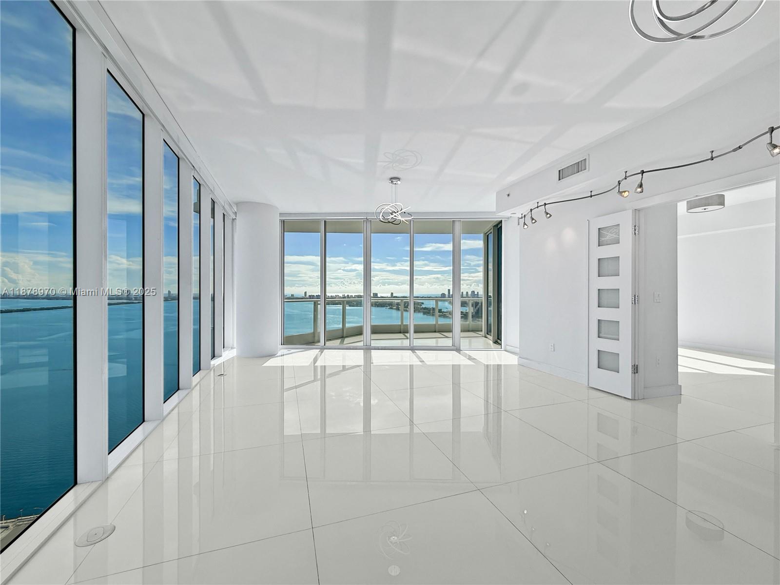 2020 N Bayshore Dr # 3701