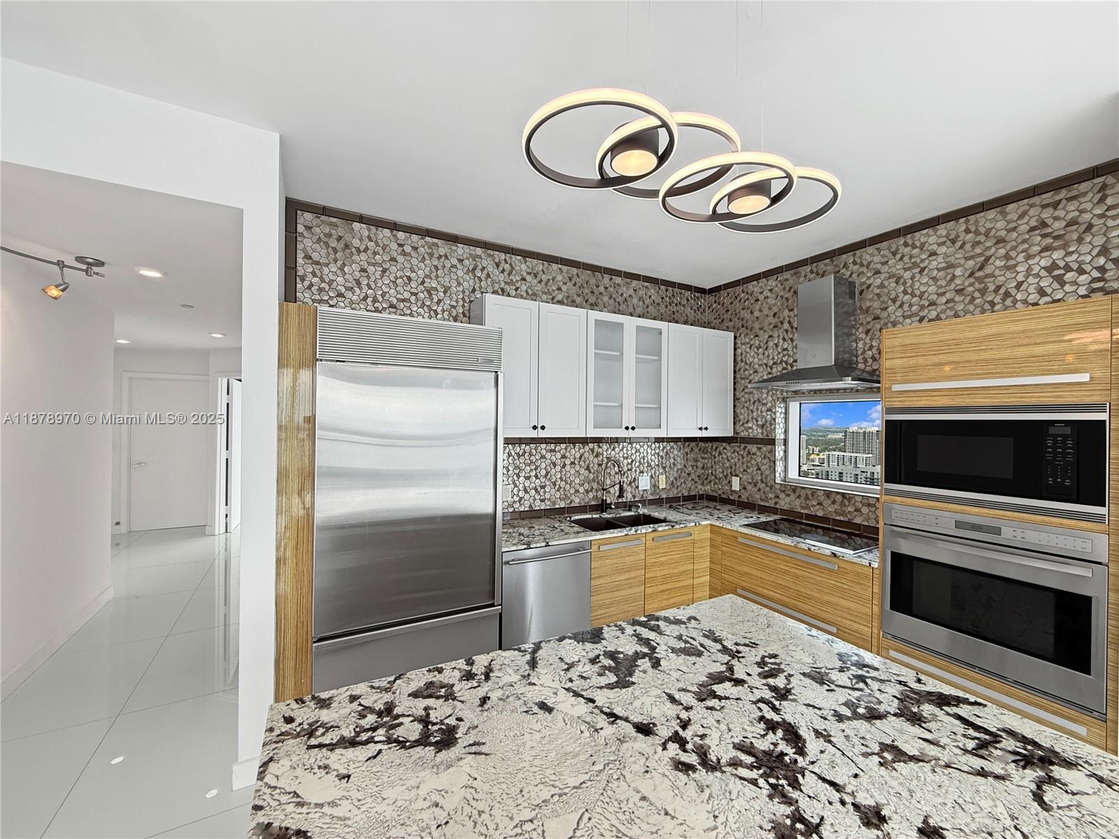 2020 N Bayshore Dr # 3701