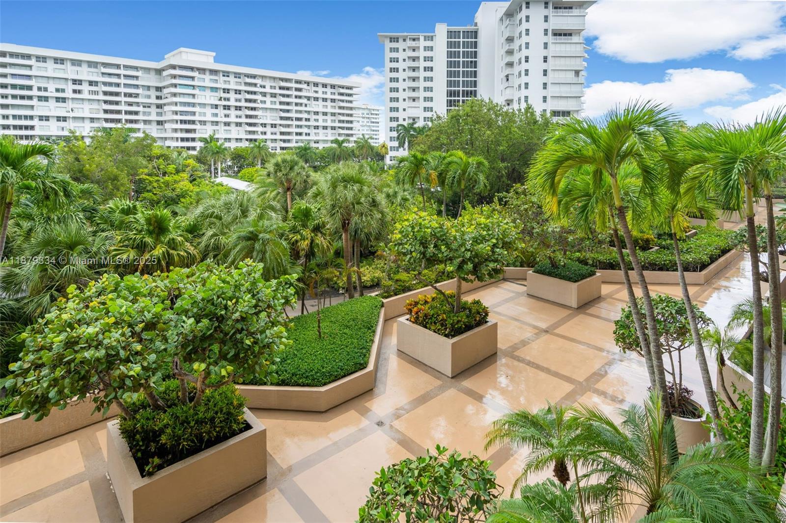 251 Crandon Blvd # 327