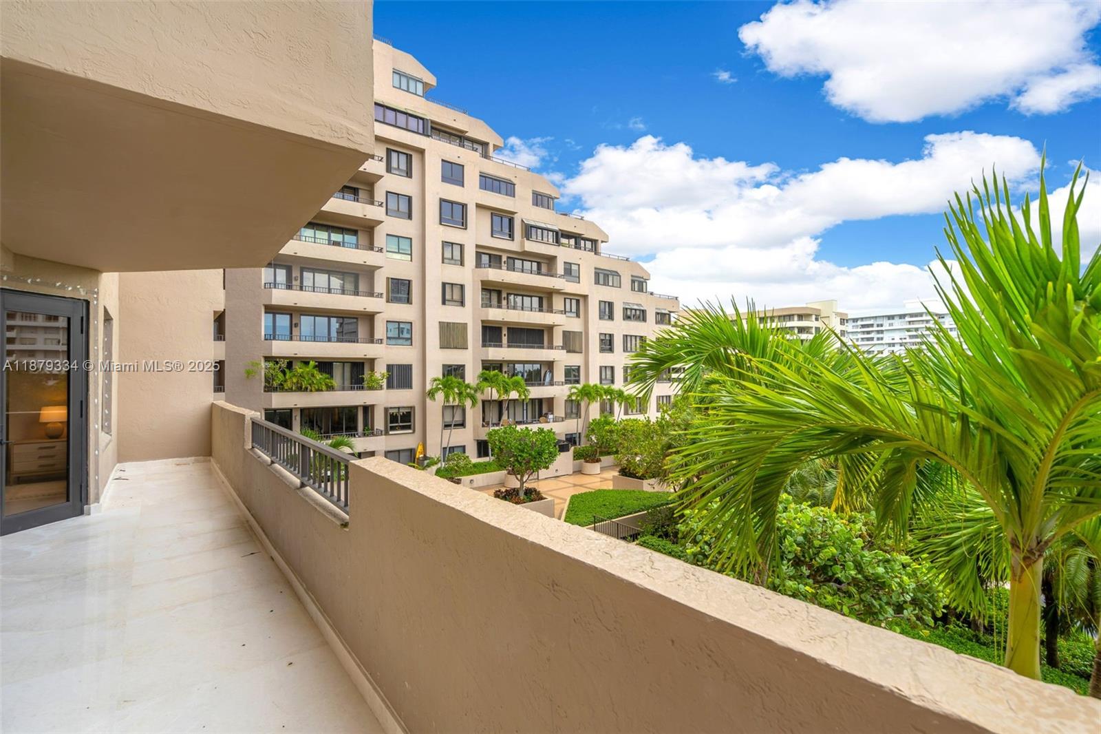 251 Crandon Blvd # 327