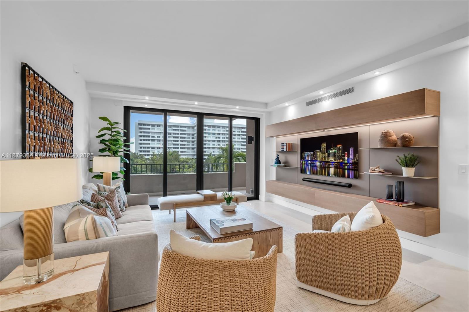 251 Crandon Blvd # 327