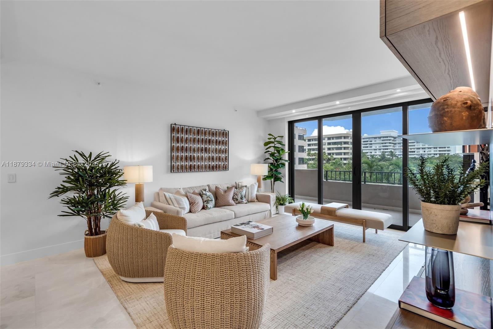 251 Crandon Blvd # 327