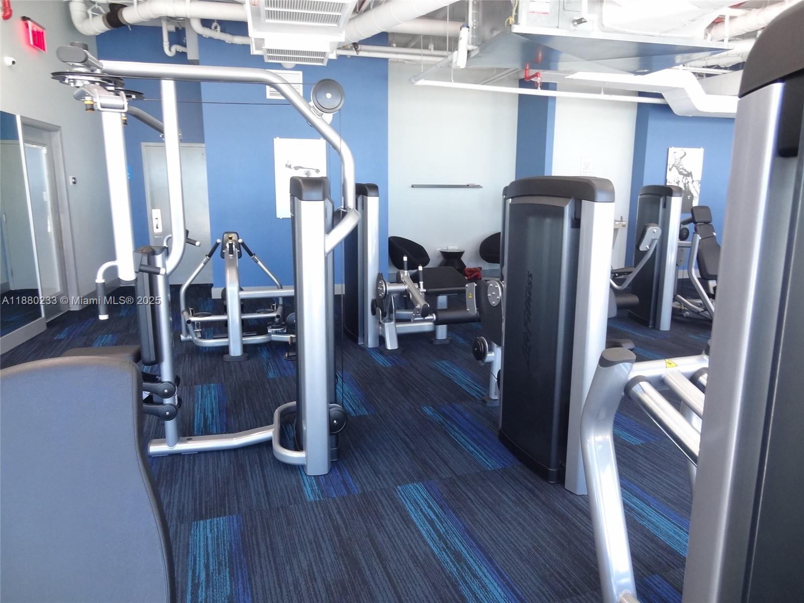 601 NE 36th St # 2708