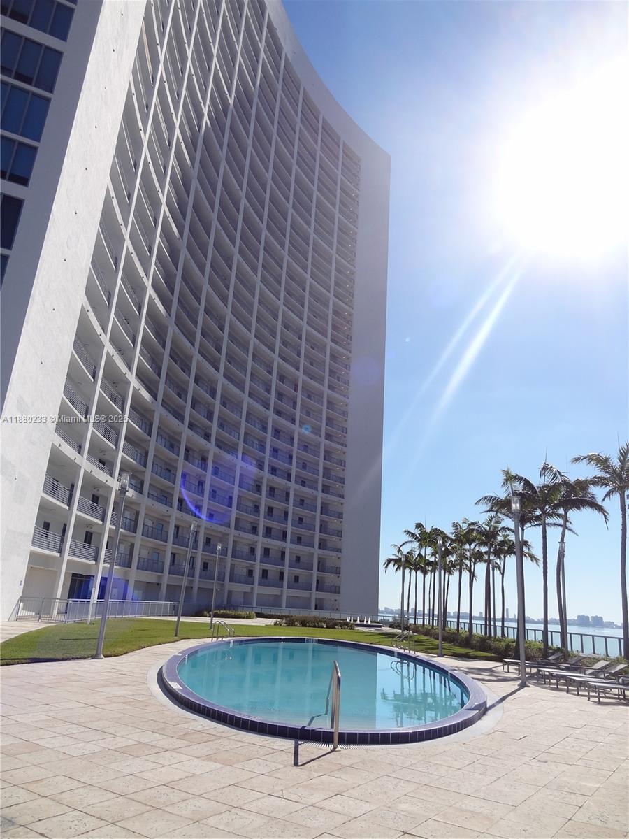 601 NE 36th St # 2708