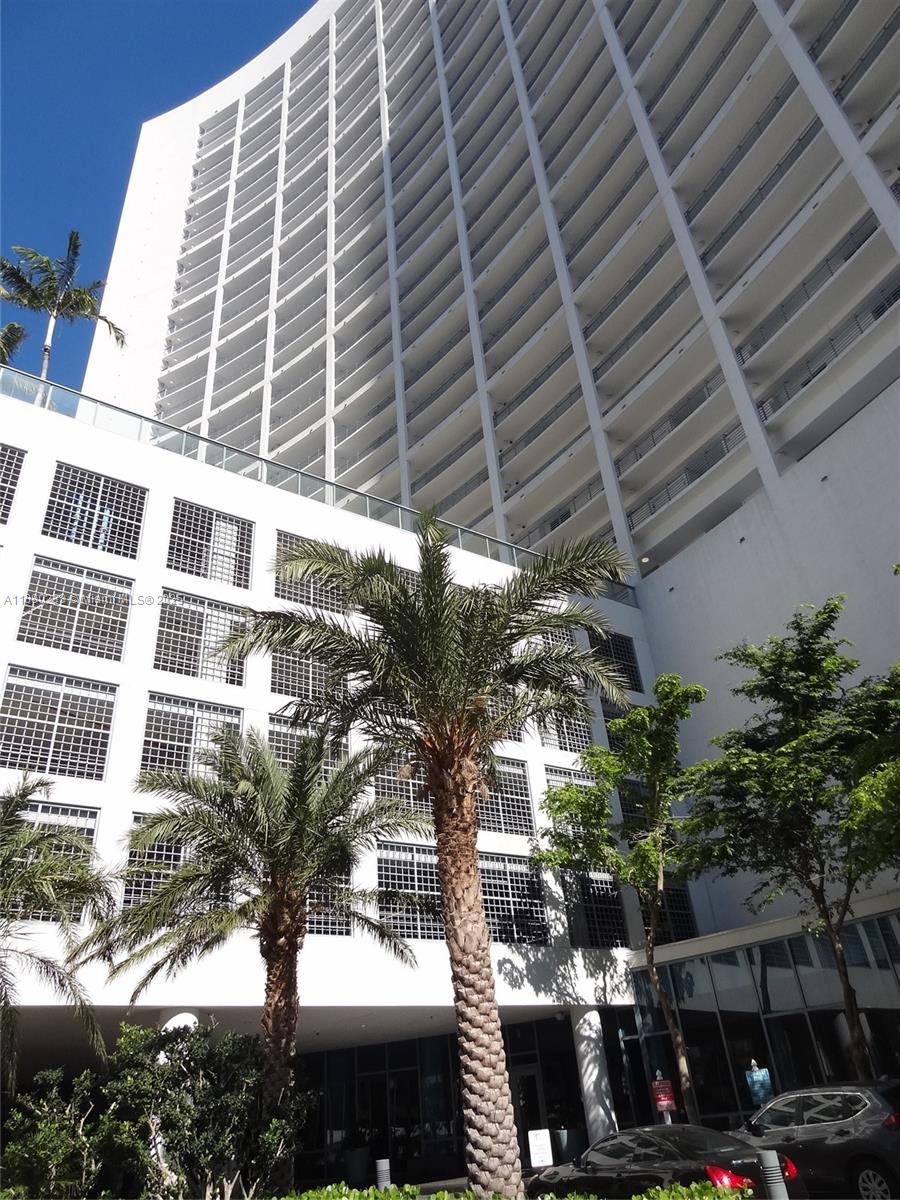 601 NE 36th St # 2708