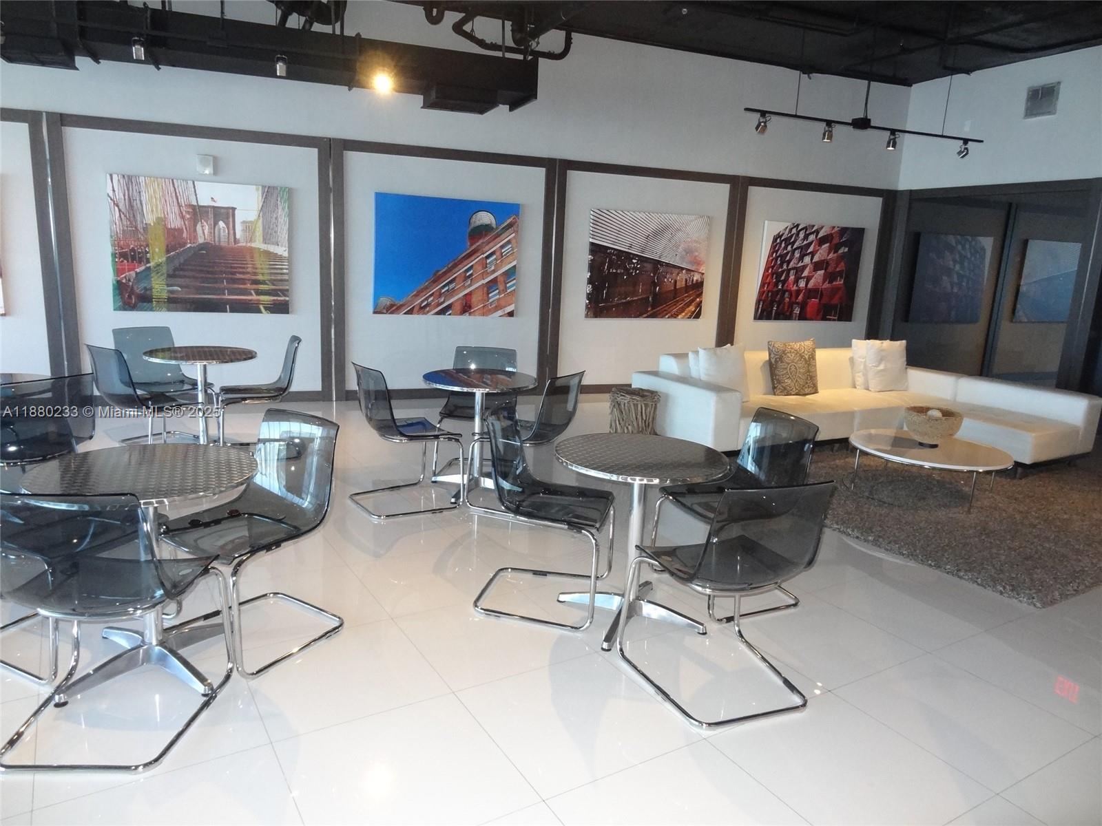 601 NE 36th St # 2708