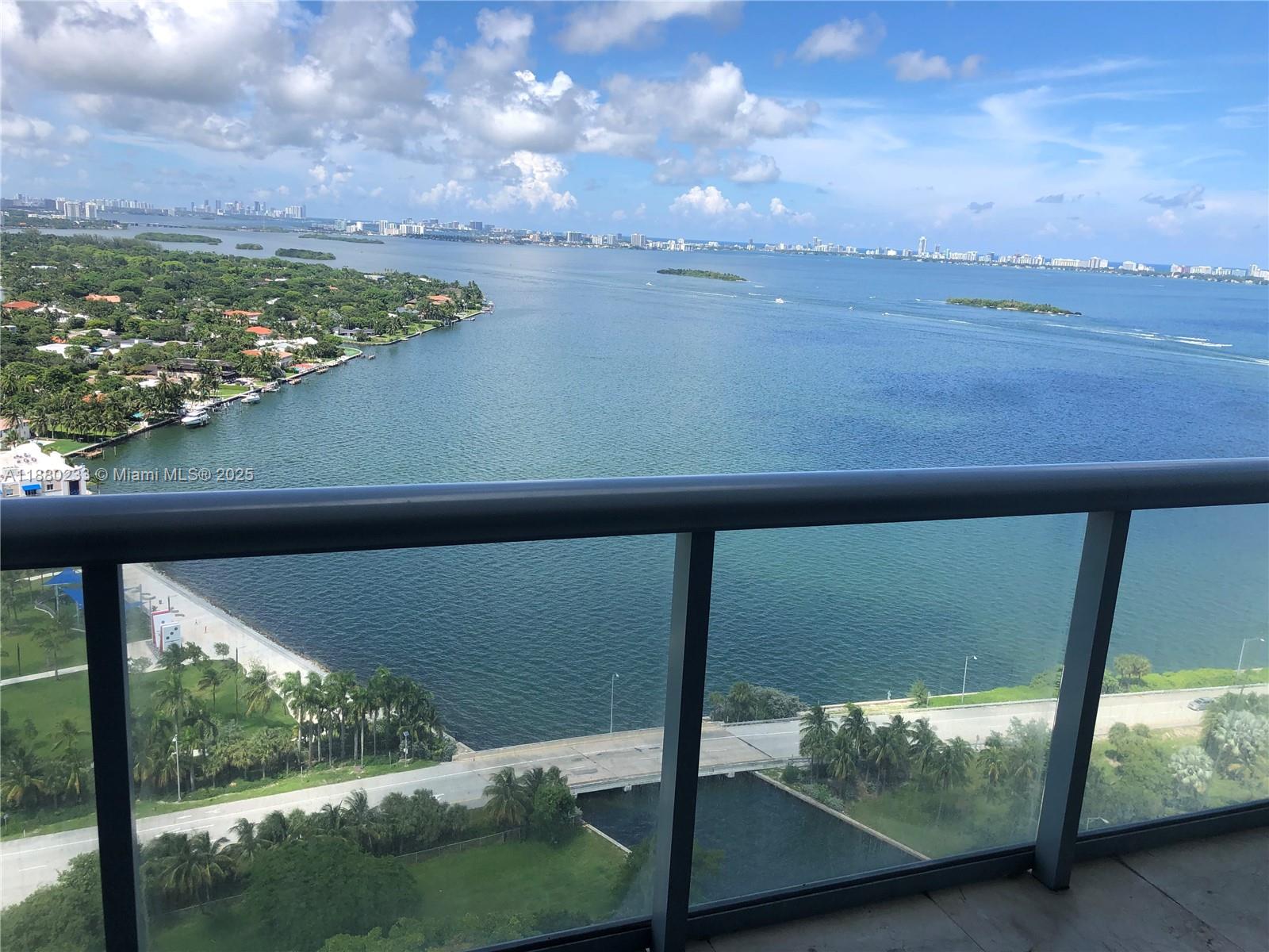 601 NE 36th St # 2708