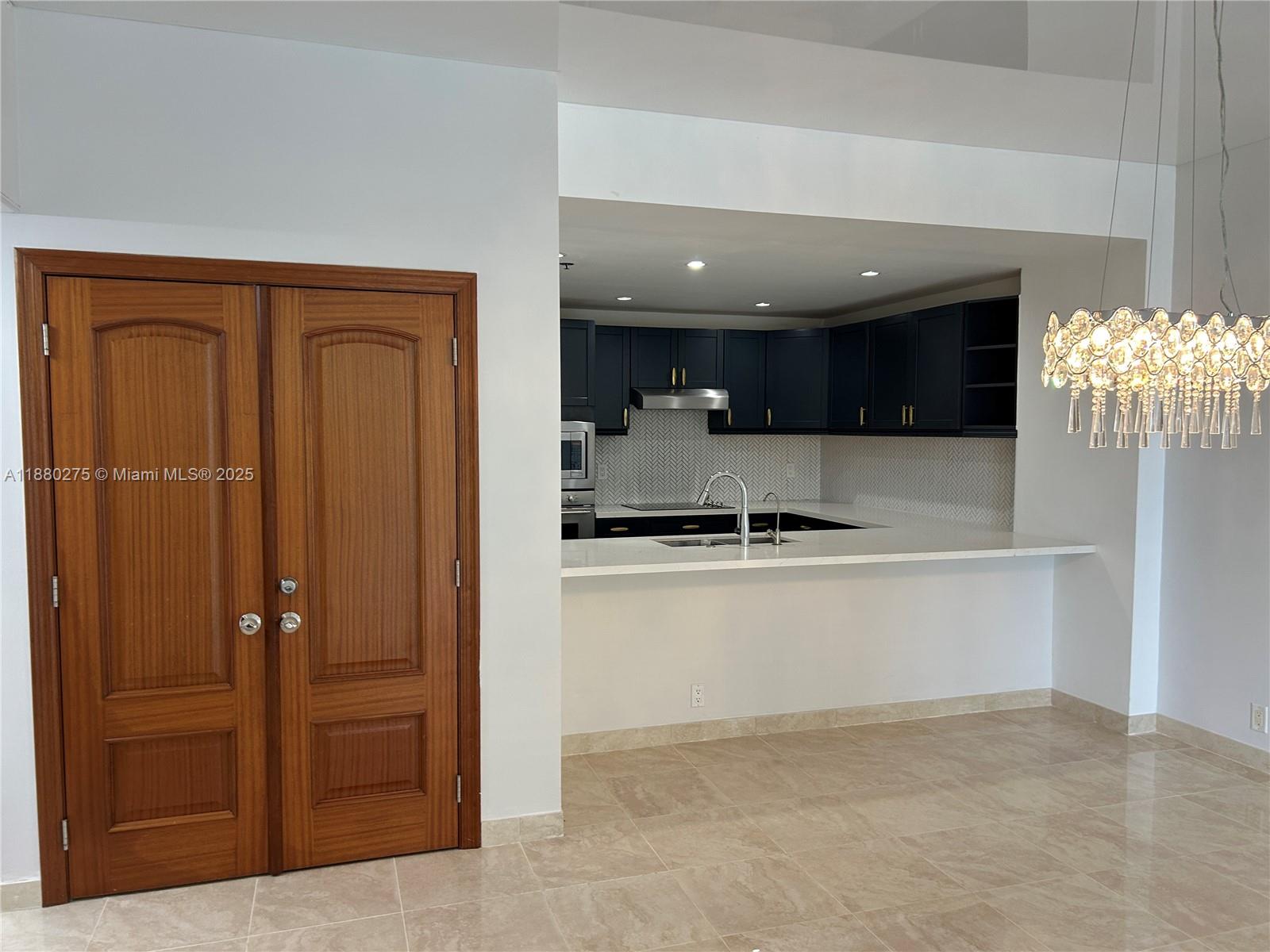 251 Crandon Blvd # 424