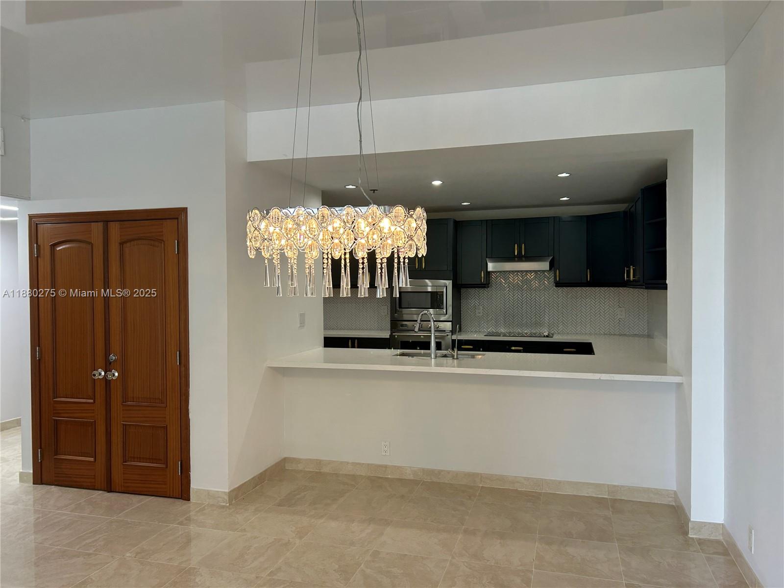 251 Crandon Blvd # 424