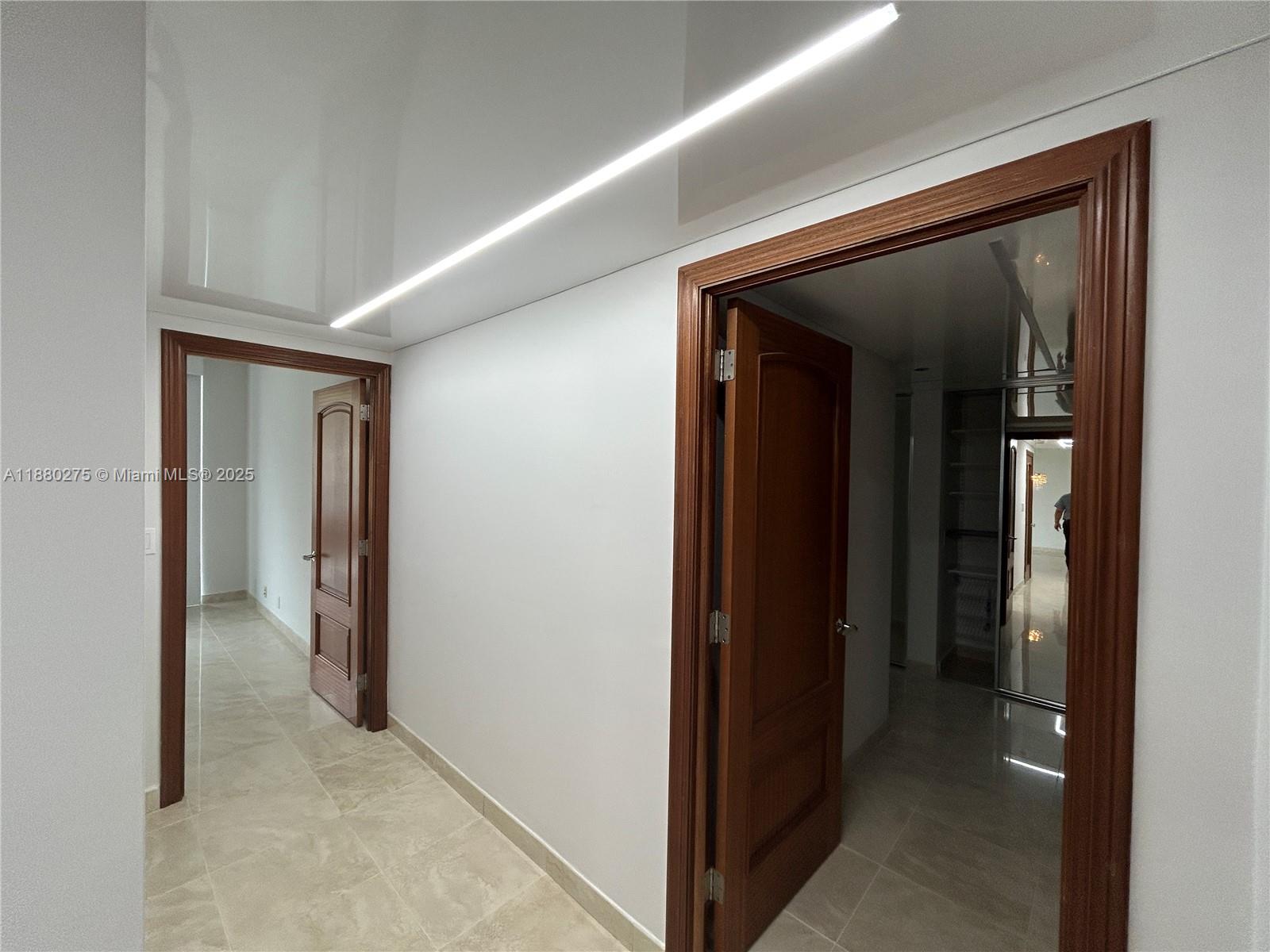 251 Crandon Blvd # 424