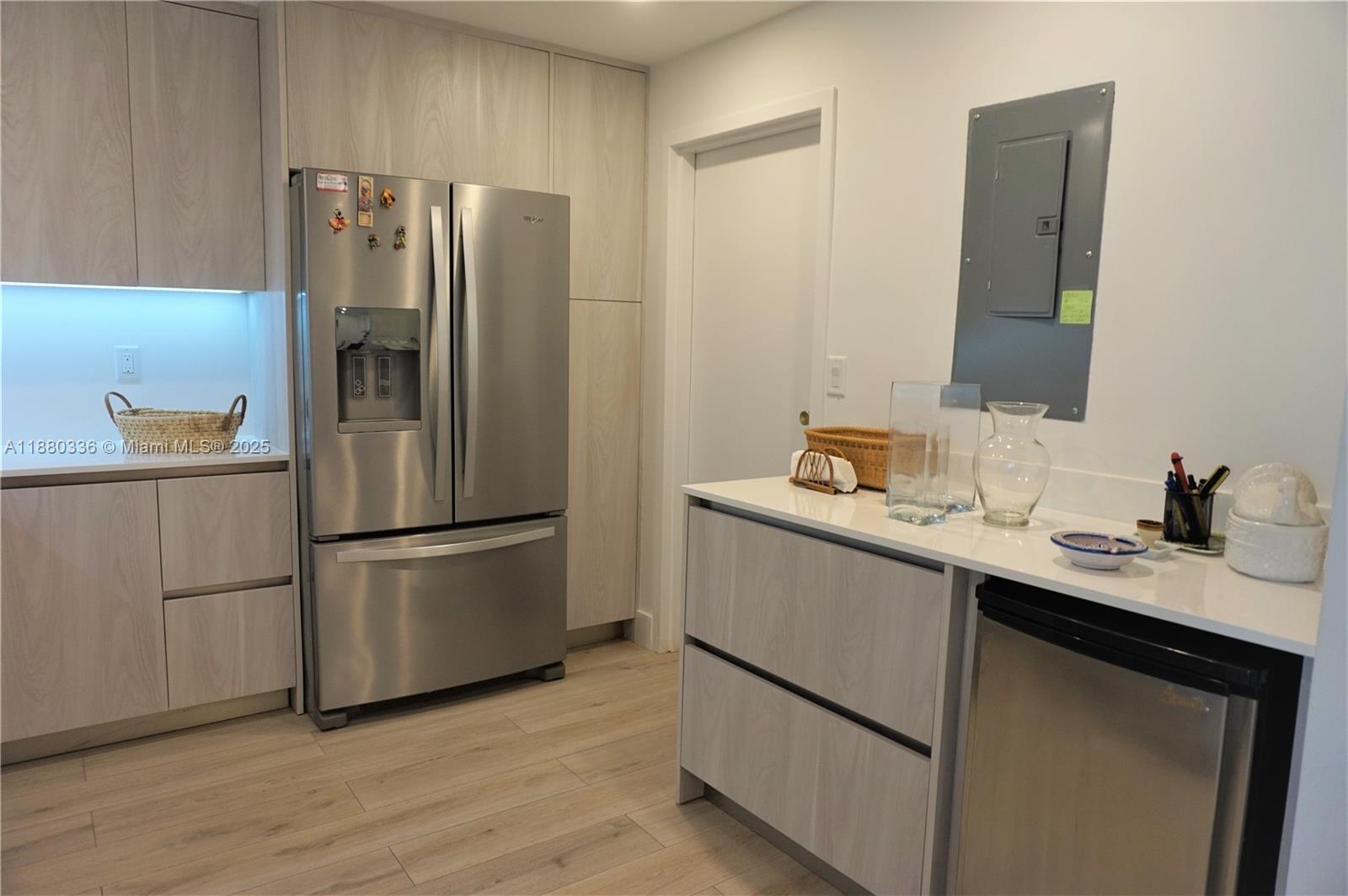 210 Sea View Dr # 408