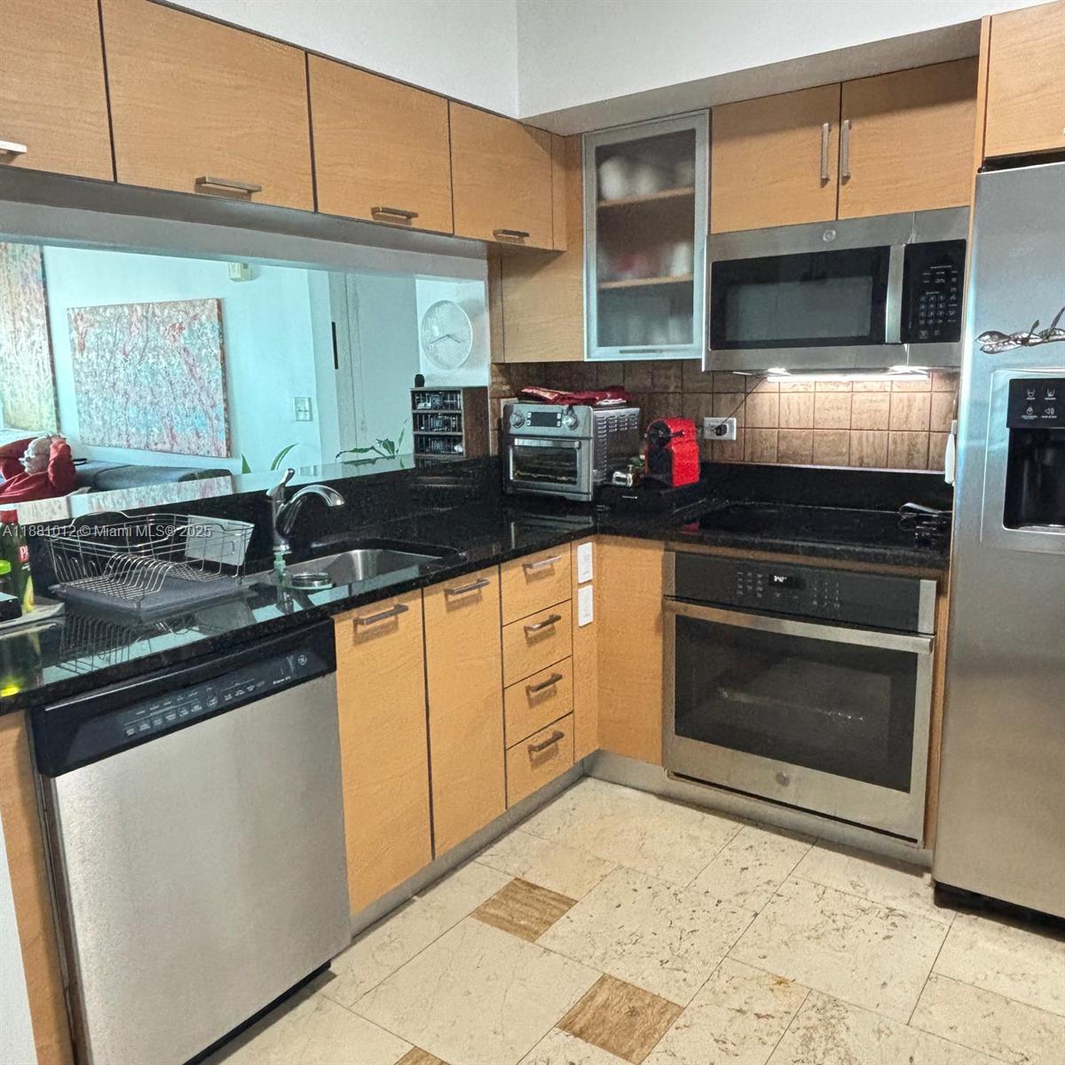 31 SE 5th St # 2910
