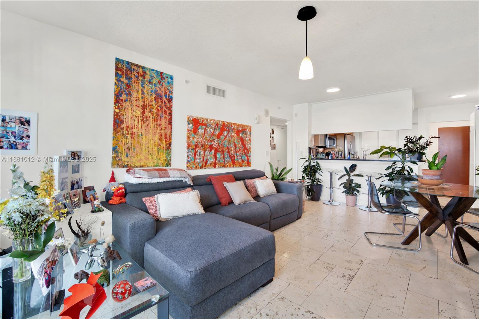 31 SE 5th St # 2910